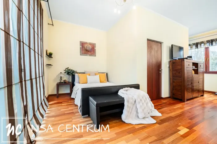 Prodej rodinného domu, Liberec, Josefinino údolí, 430 m2