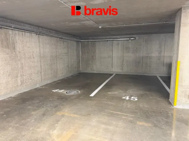 Pronájem garáže, Brno - Maloměřice, Wágnerova, 13 m2