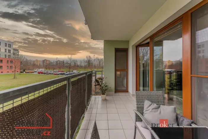 Pronájem bytu 2+kk, Pardubice - Polabiny, Labský Palouk, 58 m2