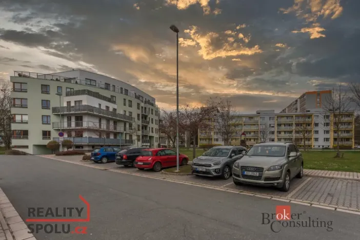 Pronájem bytu 2+kk, Pardubice - Polabiny, Labský Palouk, 58 m2