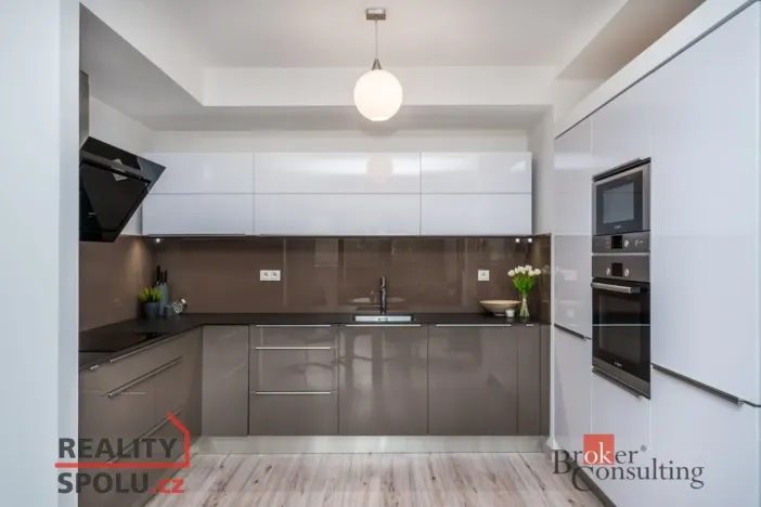 Pronájem bytu 2+kk, Pardubice - Polabiny, Labský Palouk, 58 m2