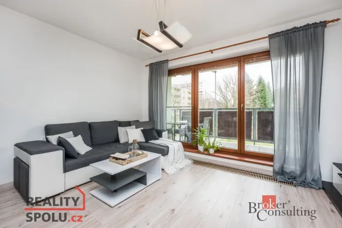 Pronájem bytu 2+kk, Pardubice - Polabiny, Labský Palouk, 58 m2