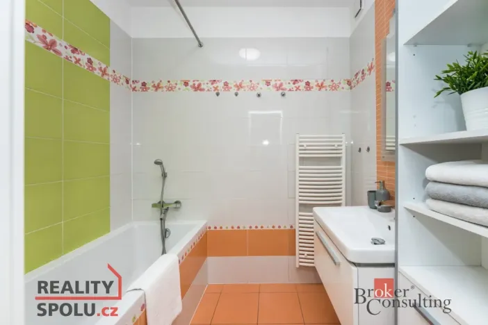 Pronájem bytu 2+kk, Pardubice - Polabiny, Labský Palouk, 58 m2