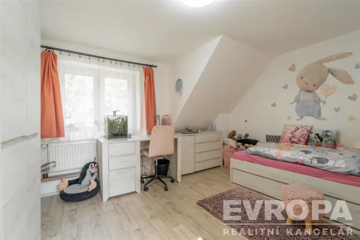 Prodej rodinného domu, Zeleneč, Bezručova, 213 m2