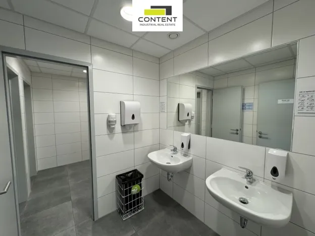 Pronájem výrobních prostor, Brno - Tuřany, Letiště Brno-Tuřany, 5000 m2