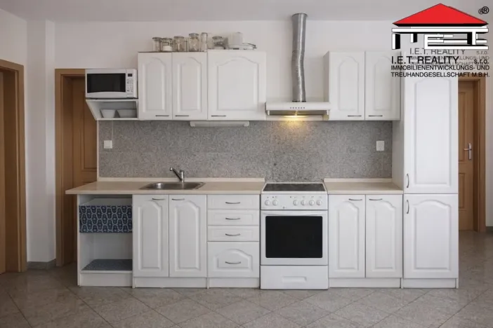 Pronájem bytu 1+kk, Brno, Bezručova, 24 m2