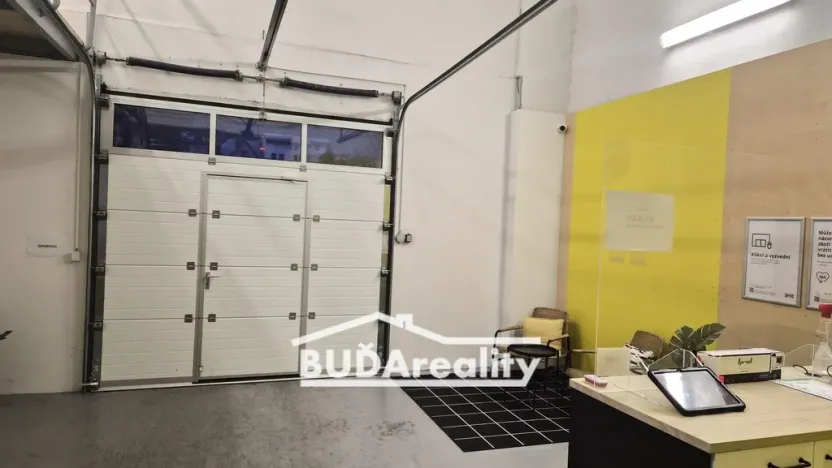 Pronájem obchodního prostoru, Zlín - Prštné, Jateční, 349 m2