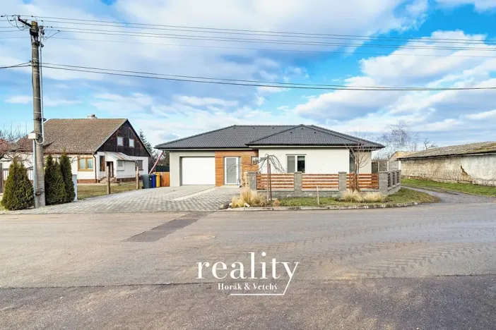 Prodej rodinného domu, Hrádek, 166 m2