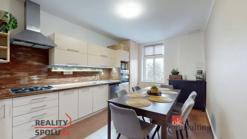 Prodej rodinného domu, Žatec, Chomutovská, 343 m2