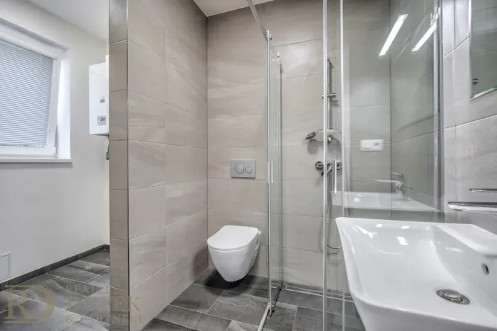 Pronájem rodinného domu, Praha - Hostavice, Hlinířská, 95 m2