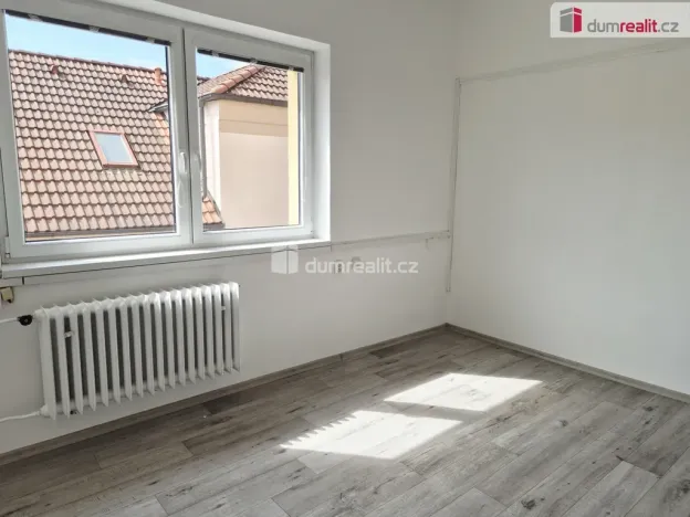 Pronájem komerční nemovitosti, České Budějovice - České Budějovice 2, Na Zlaté stoce, 31 m2