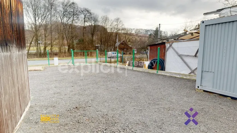 Pronájem komerčního pozemku, Neubuz, 200 m2