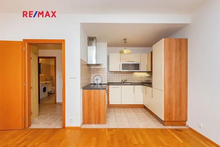 Pronájem bytu 2+kk, Praha - Dejvice, Lindleyova, 59 m2