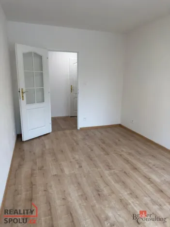 Pronájem bytu 3+1, Praha - Žižkov, Na Jarově, 69 m2