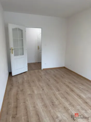 Pronájem bytu 3+1, Praha - Žižkov, Na Jarově, 69 m2