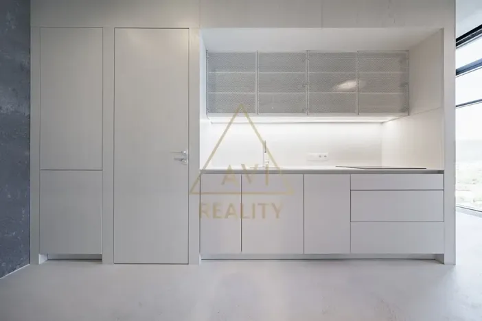 Pronájem atypického bytu, Praha - Modřany, Československého exilu, 41 m2