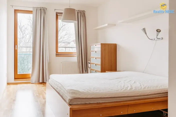 Pronájem bytu 2+kk, Praha - Vyšehrad, Neklanova, 70 m2