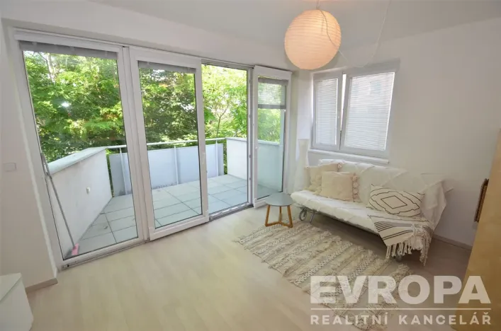 Pronájem bytu 1+kk, Praha - Hostivař, Na Plískavě, 47 m2