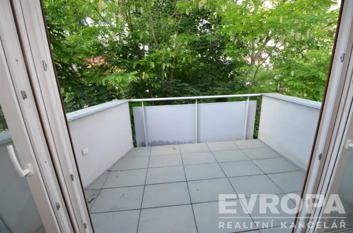 Pronájem bytu 1+kk, Praha - Hostivař, Na Plískavě, 47 m2