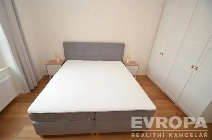 Pronájem bytu 2+kk, Praha - Karlín, Peckova, 55 m2