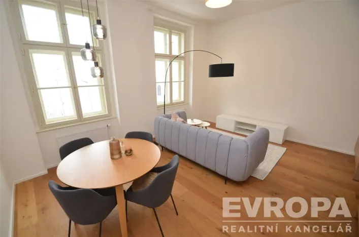 Pronájem bytu 2+kk, Praha - Karlín, Peckova, 55 m2