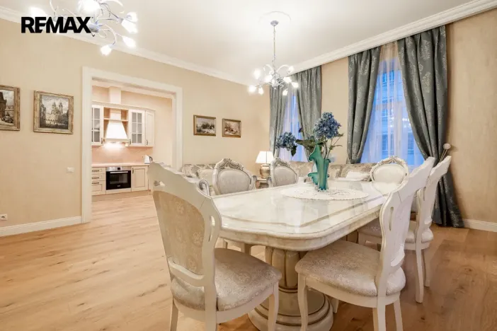 Prodej bytu 3+1, Karlovy Vary, Dr. Davida Bechera, 124 m2