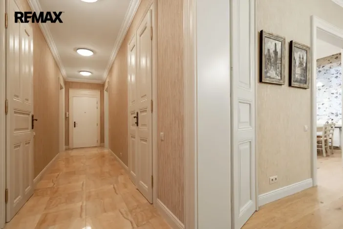 Prodej bytu 3+1, Karlovy Vary, Dr. Davida Bechera, 124 m2
