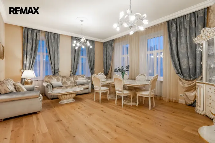 Prodej bytu 3+1, Karlovy Vary, Dr. Davida Bechera, 124 m2