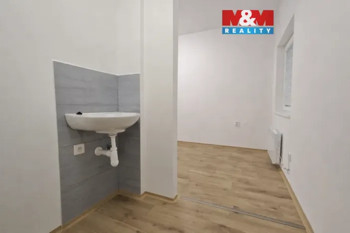 Pronájem kanceláře, Nymburk, Maršála Koněva, 10 m2