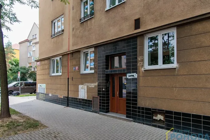 Pronájem bytu 2+1, Praha - Žižkov, Biskupcova, 69 m2