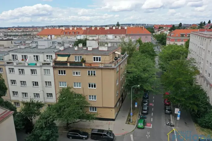 Pronájem bytu 2+1, Praha - Žižkov, Biskupcova, 69 m2