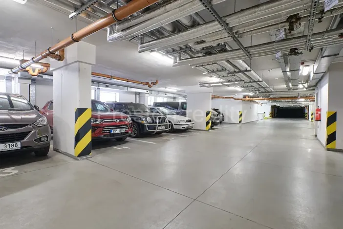 Pronájem bytu 2+kk, Praha - Košíře, Plzeňská, 45 m2