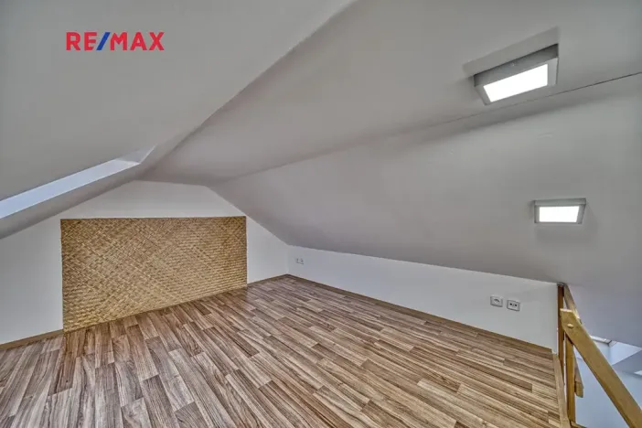 Prodej bytu 2+1, Poděbrady, Dr. Beneše, 68 m2