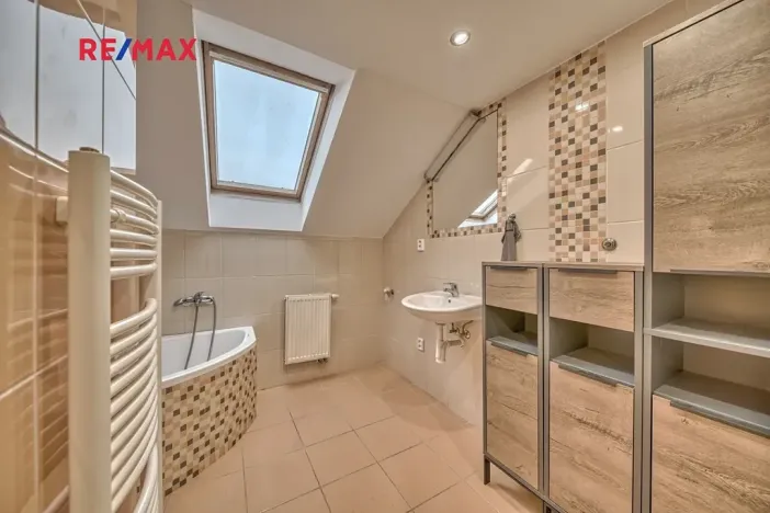 Prodej bytu 2+1, Poděbrady, Dr. Beneše, 68 m2