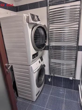 Prodej rodinného domu, Jesenice - Zdiměřice, V Podlesí, 184 m2