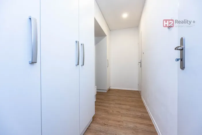 Pronájem bytu 2+1, Praha - Střížkov, Střížkovská, 54 m2