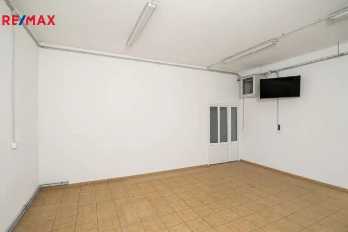 Pronájem výrobních prostor, Otrokovice, 1273 m2
