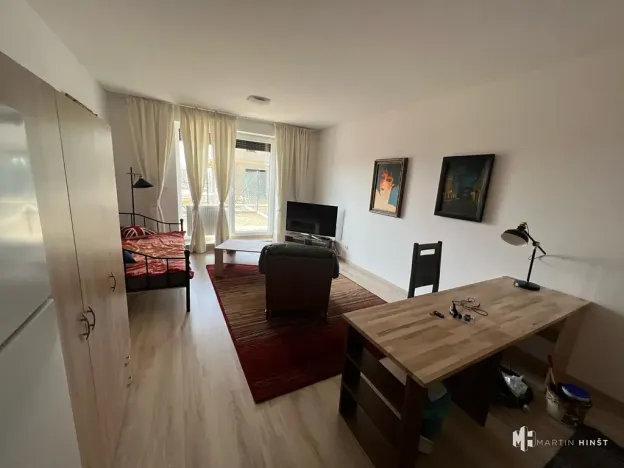 Pronájem bytu 1+kk, Praha - Hloubětín, Za černým mostem, 41 m2