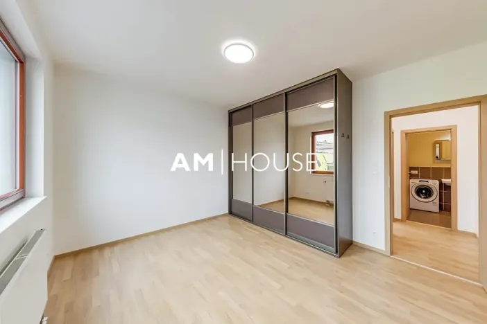 Pronájem bytu 3+kk, Praha - Vysočany, Ocelářská, 81 m2