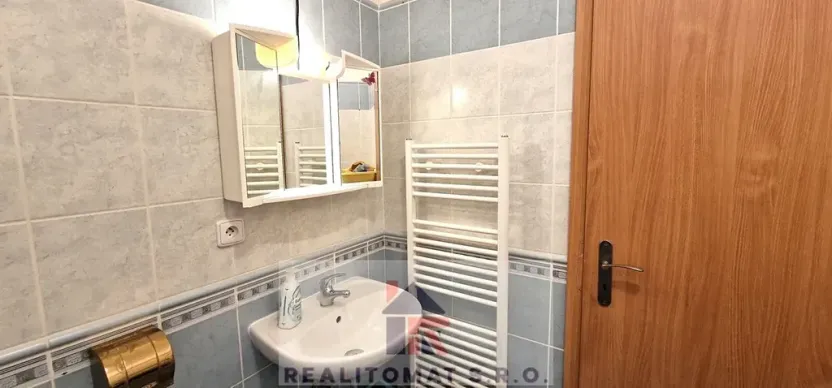 Pronájem bytu 2+kk, Úvaly, U Hostína, 76 m2