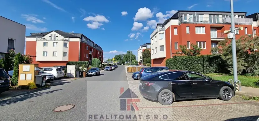 Pronájem bytu 2+kk, Úvaly, U Hostína, 76 m2