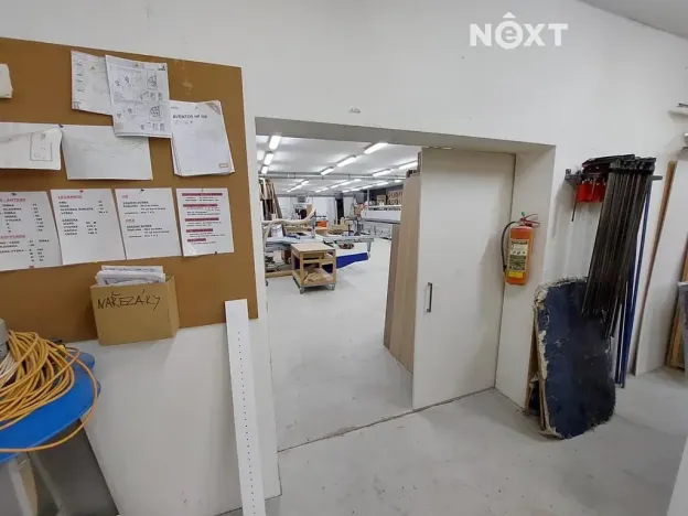 Prodej výrobních prostor, Hluboká nad Vltavou, 786 m2