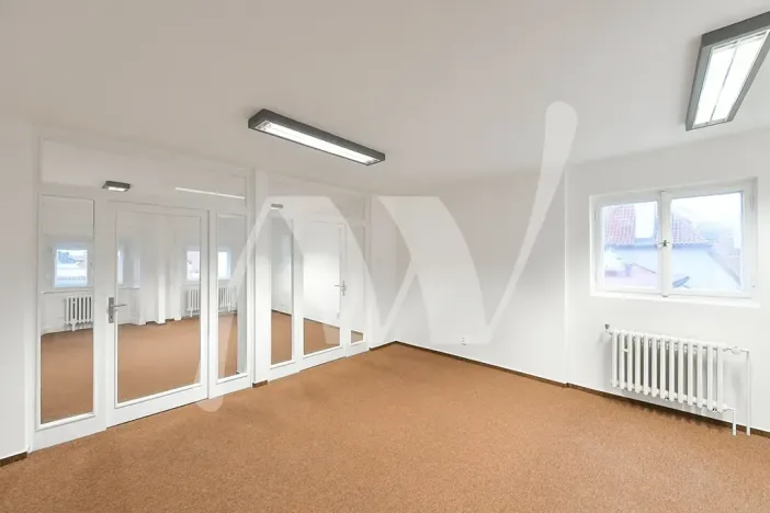 Pronájem kanceláře, Praha - Malá Strana, Malostranské náměstí, 135 m2