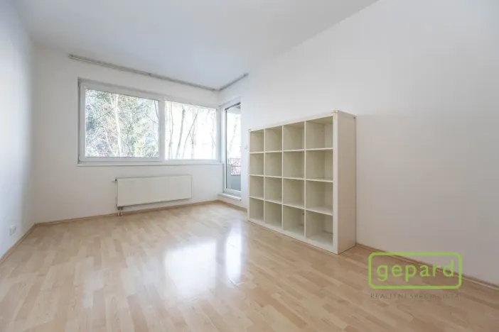 Pronájem bytu 2+kk, Praha, Chlebovická, 53 m2
