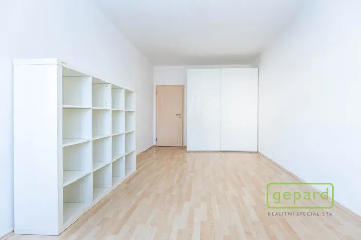 Pronájem bytu 2+kk, Praha, Chlebovická, 53 m2