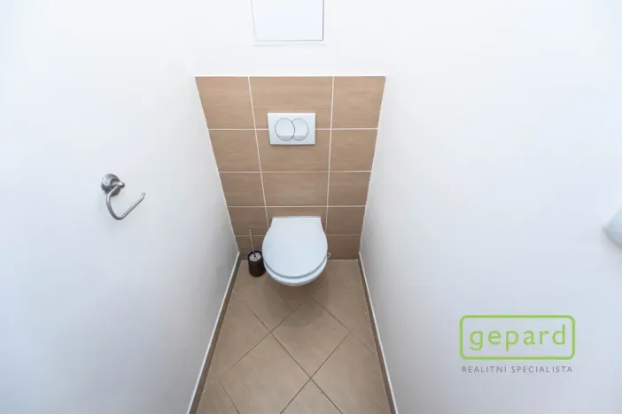 Pronájem bytu 2+kk, Praha, Chlebovická, 53 m2