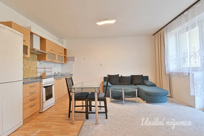 Pronájem bytu 2+kk, Brno - Líšeň, Sedláčkova, 55 m2