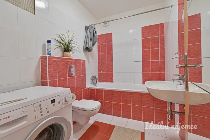 Pronájem bytu 2+kk, Brno - Líšeň, Sedláčkova, 55 m2