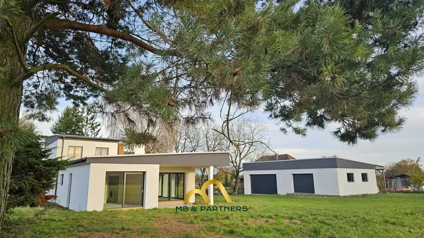 Prodej rodinného domu, Doubravička, 195 m2