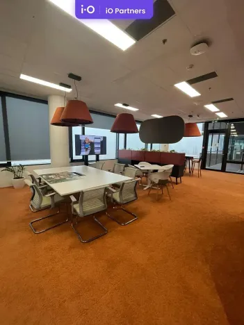 Pronájem kanceláře, Praha - Michle, Vyskočilova, 1135 m2